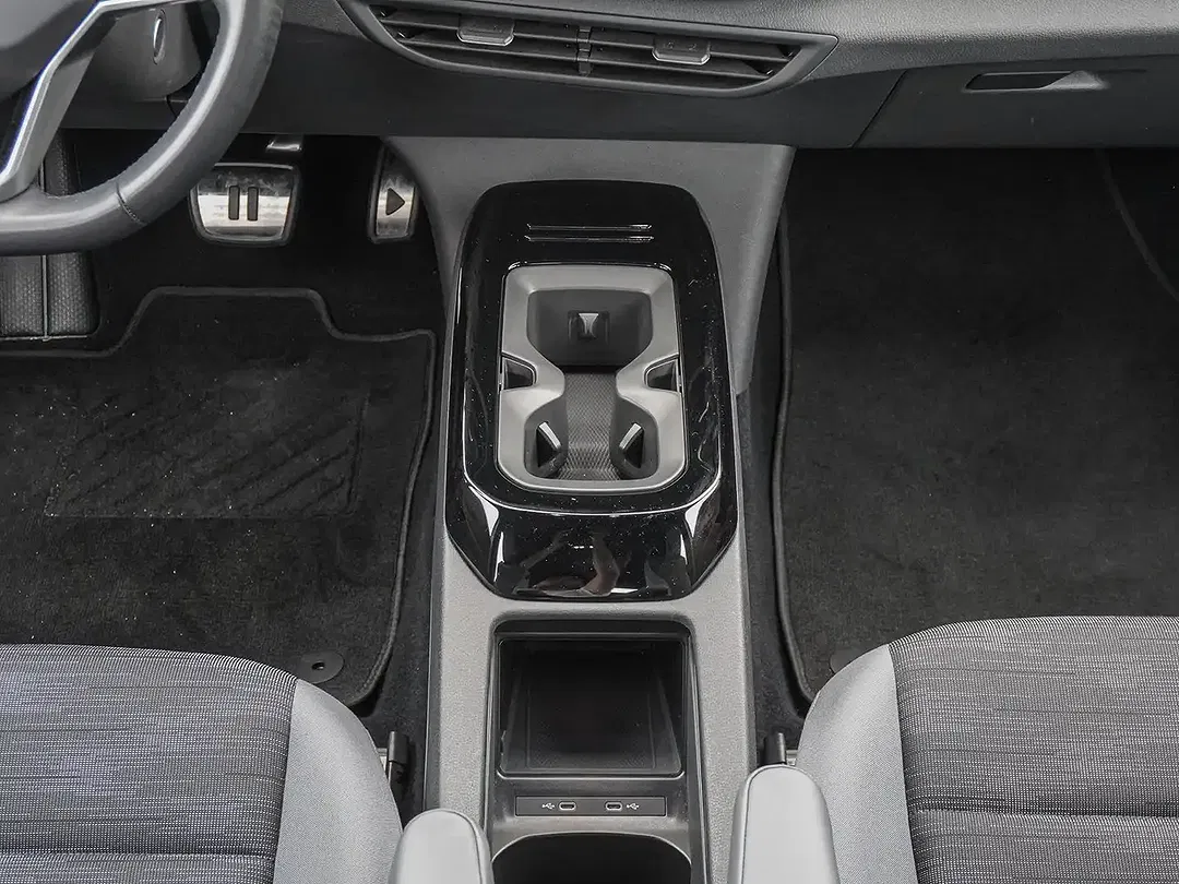 Volkswagen ID.5 Pro Performance - Thumbnail 12