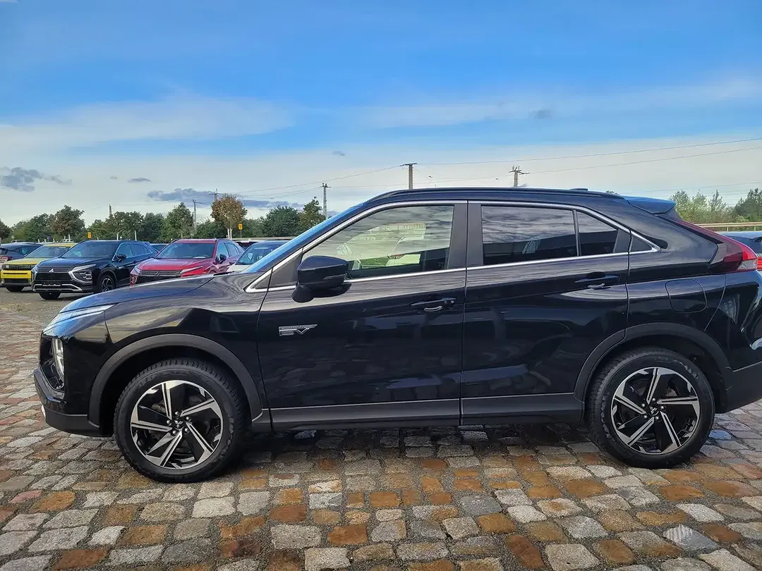 Mitsubishi Eclipse Cross 2.4 MIVEC PHEV Plus - foto 2
