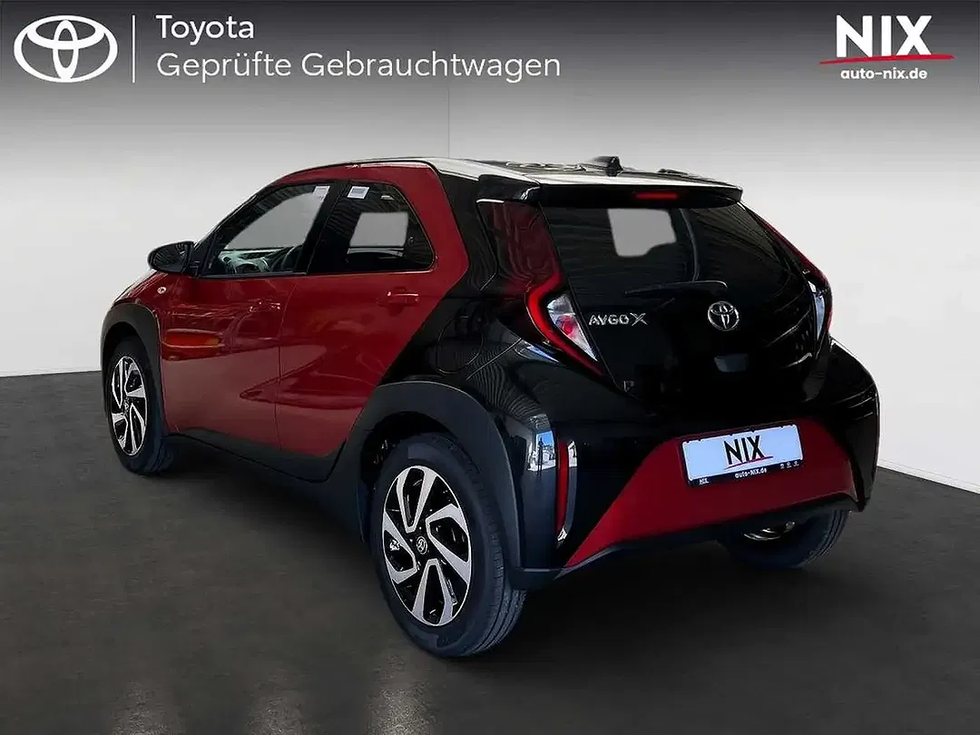 Toyota Aygo X AUT Teamplayer - Thumbnail 2