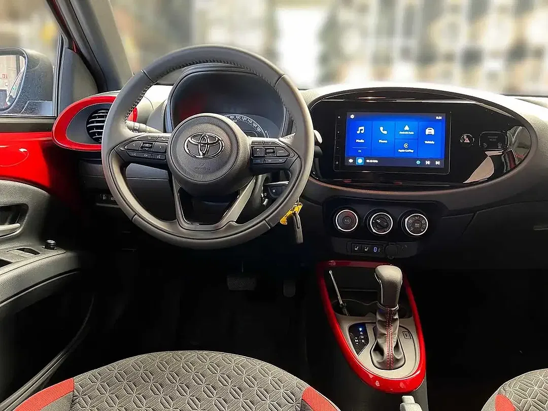 Toyota Aygo X AUT Teamplayer - Thumbnail 9