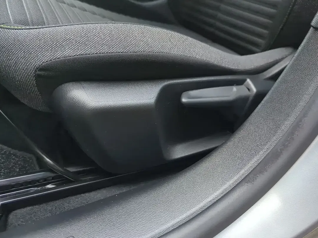 Peugeot 208 100 PureTech Active - Thumbnail 6