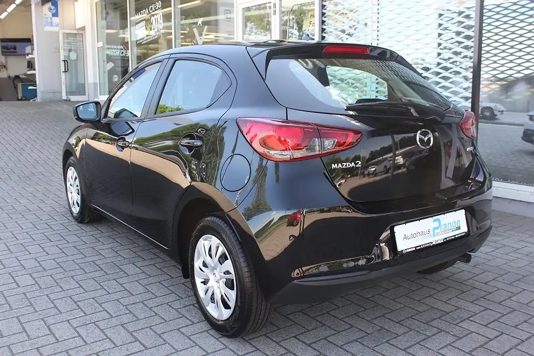 Mazda 2 Centre-Line - Thumbnail 3
