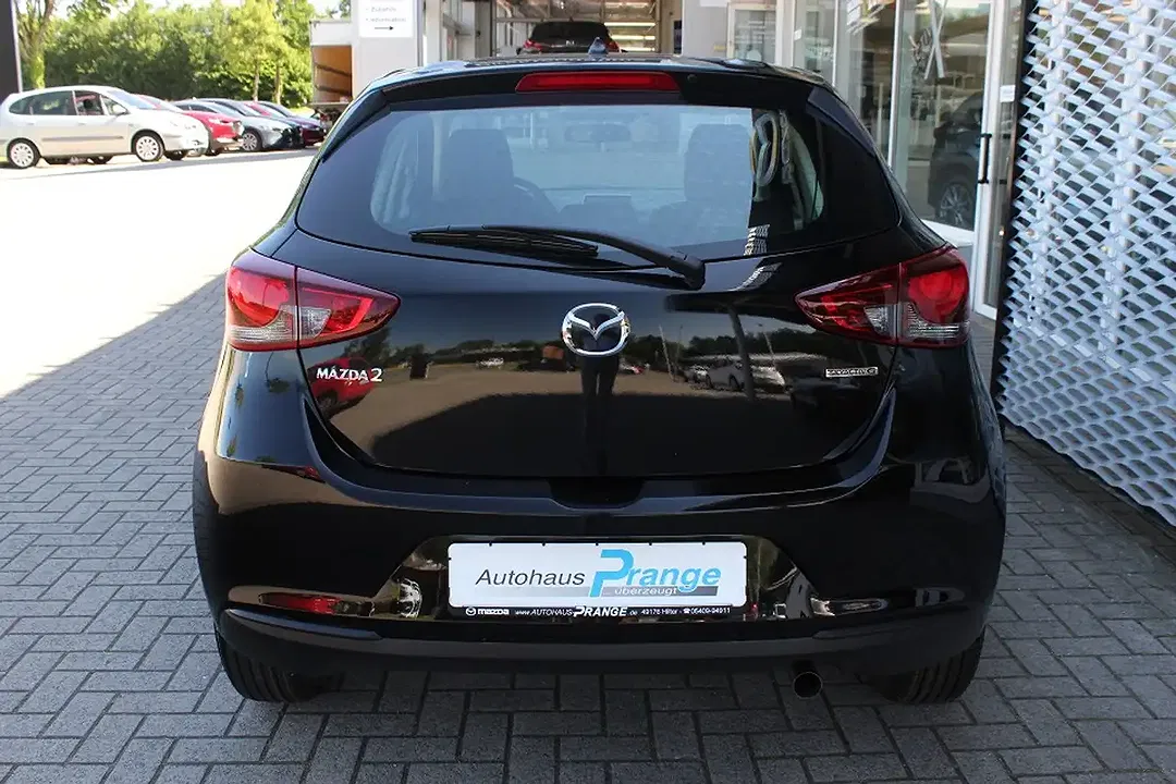 Mazda 2 Centre-Line - Thumbnail 4