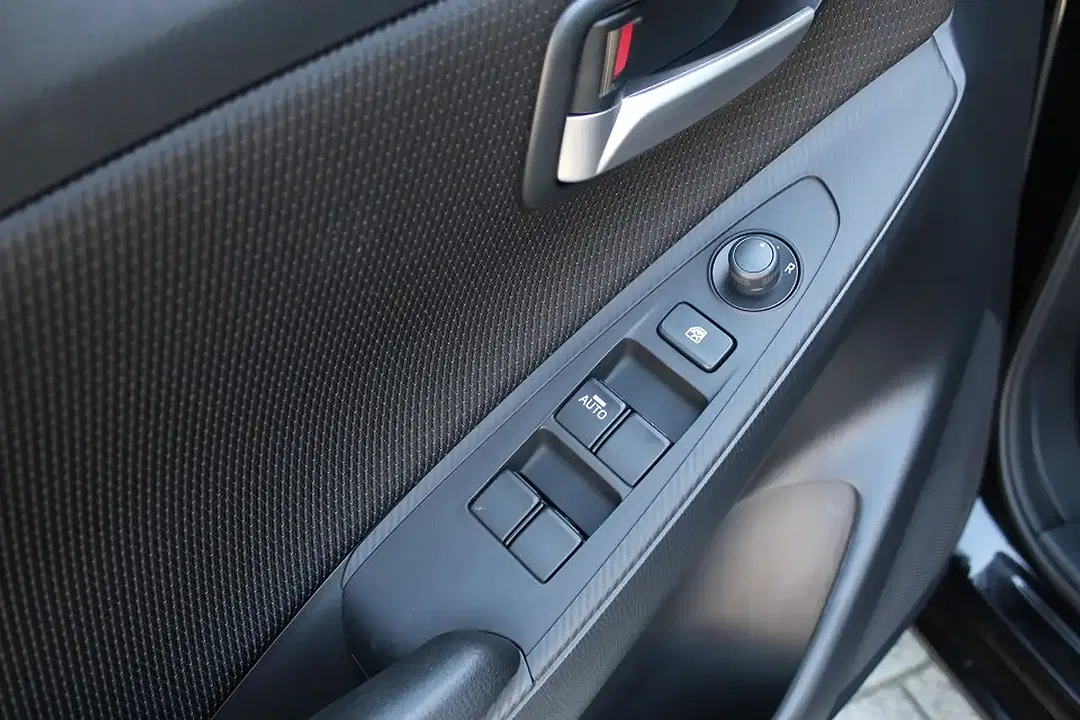 Mazda 2 Centre-Line - Thumbnail 9