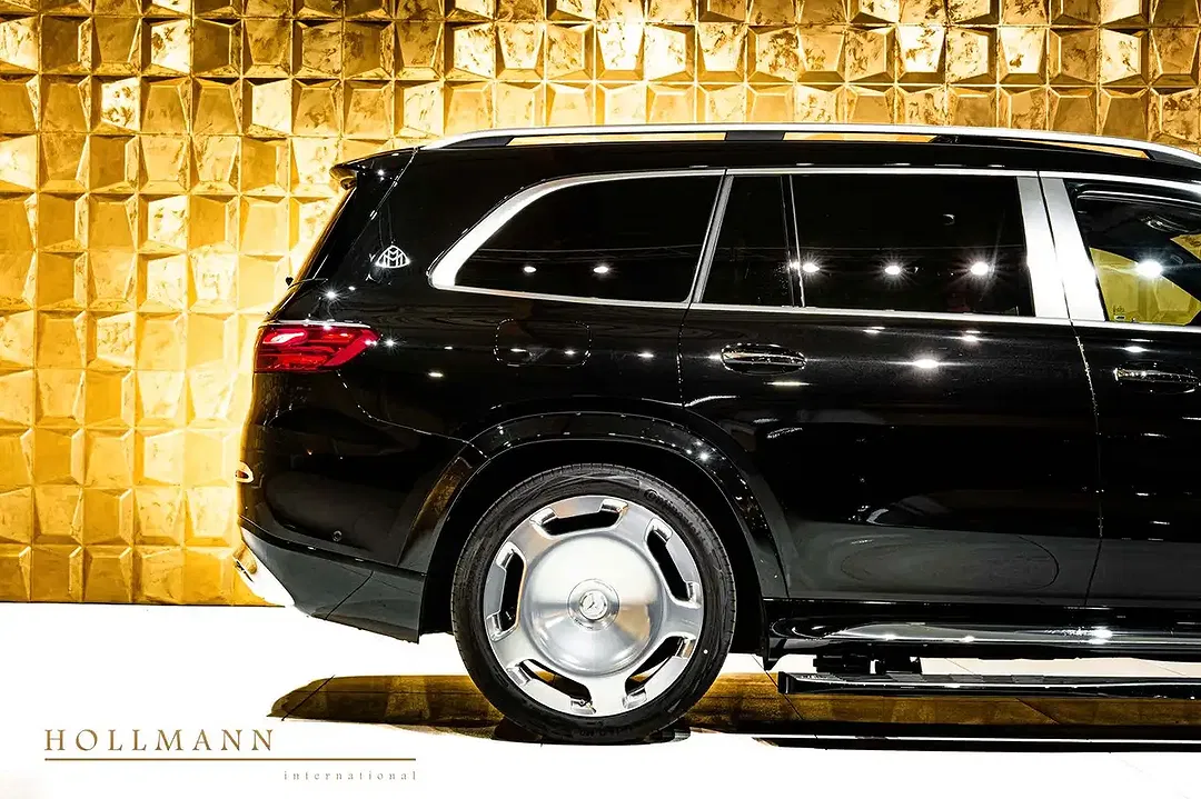 Mercedes-Benz GLS 600 - Thumbnail 10