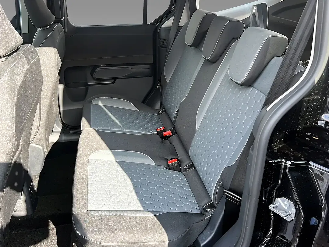 Ford Tourneo Courier Titanium - Thumbnail 10