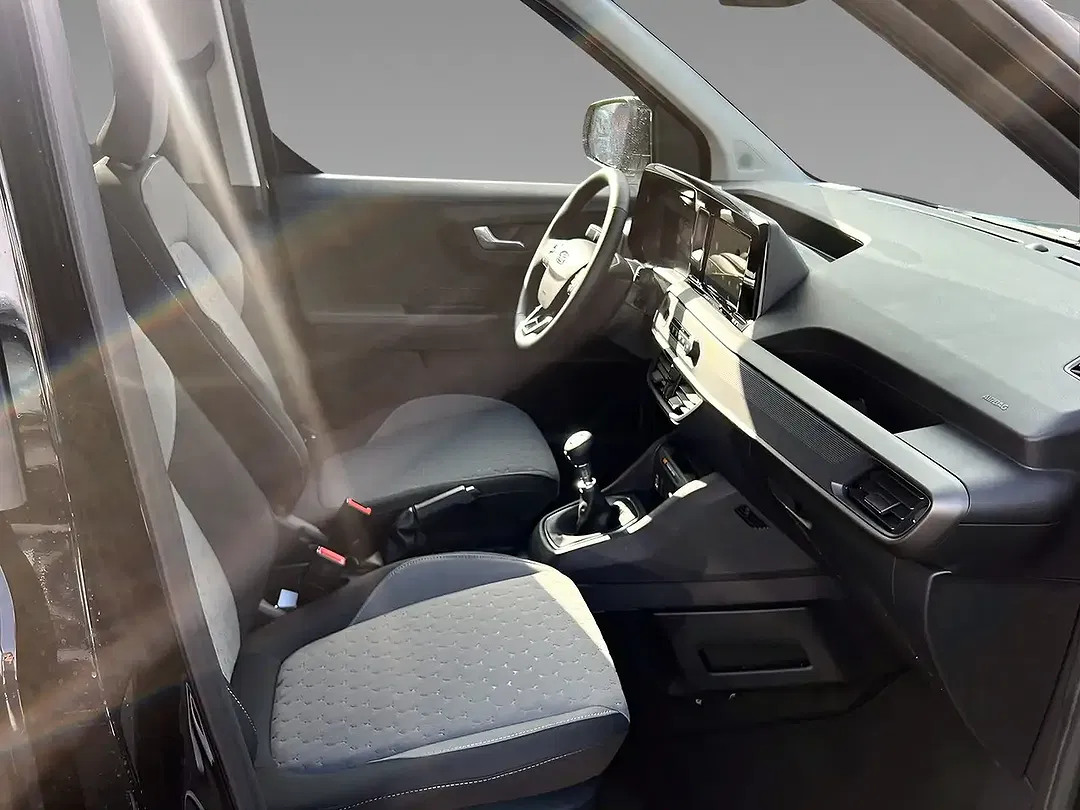 Ford Tourneo Courier Titanium - Thumbnail 12
