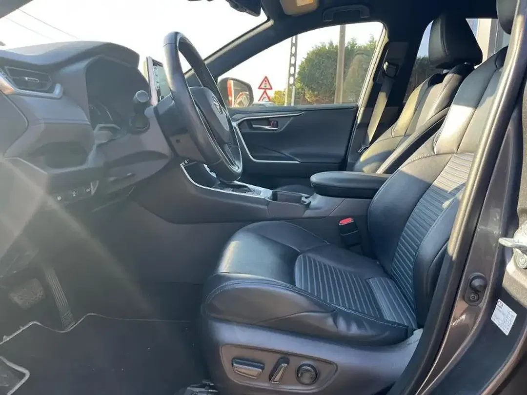 Toyota RAV 4 Style Plus - Thumbnail 6