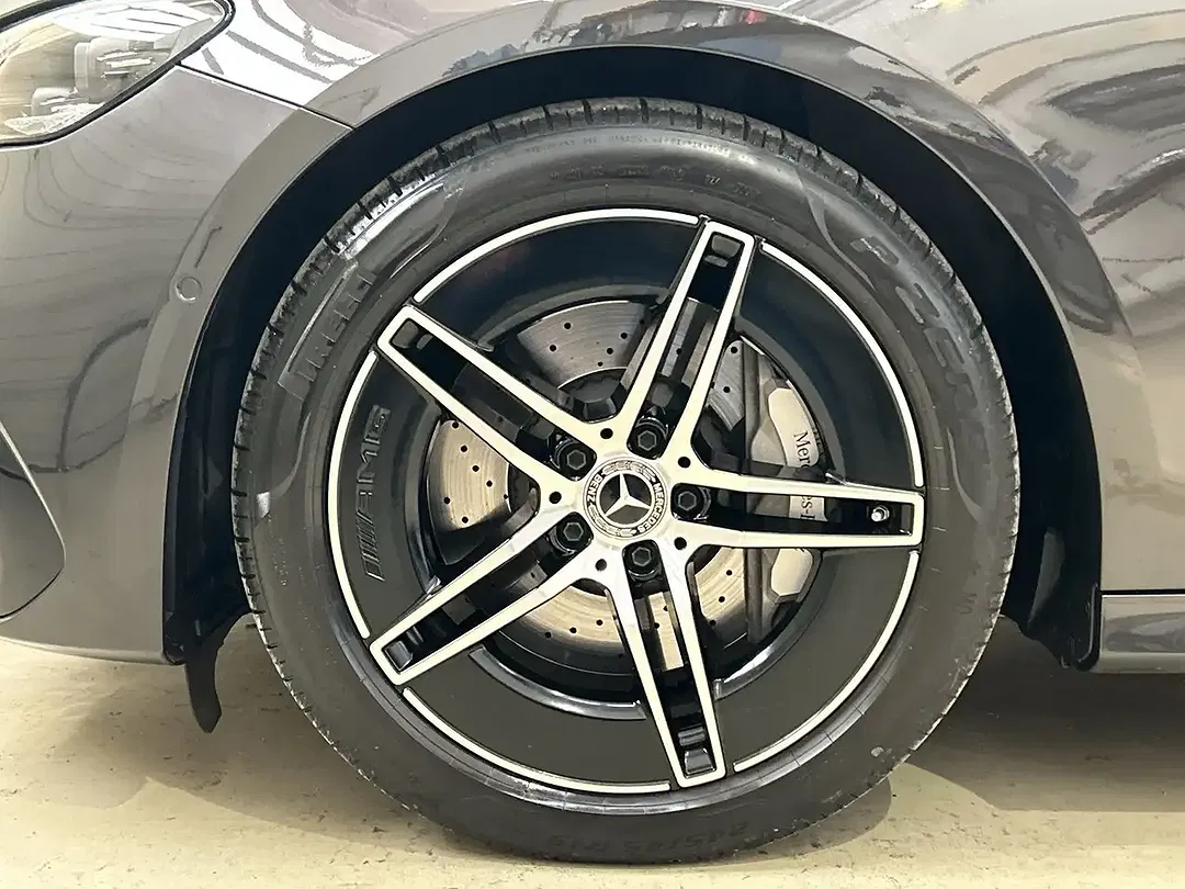Mercedes-Benz E 220 4MATIC AMG Line Advanced Plus - Thumbnail 12