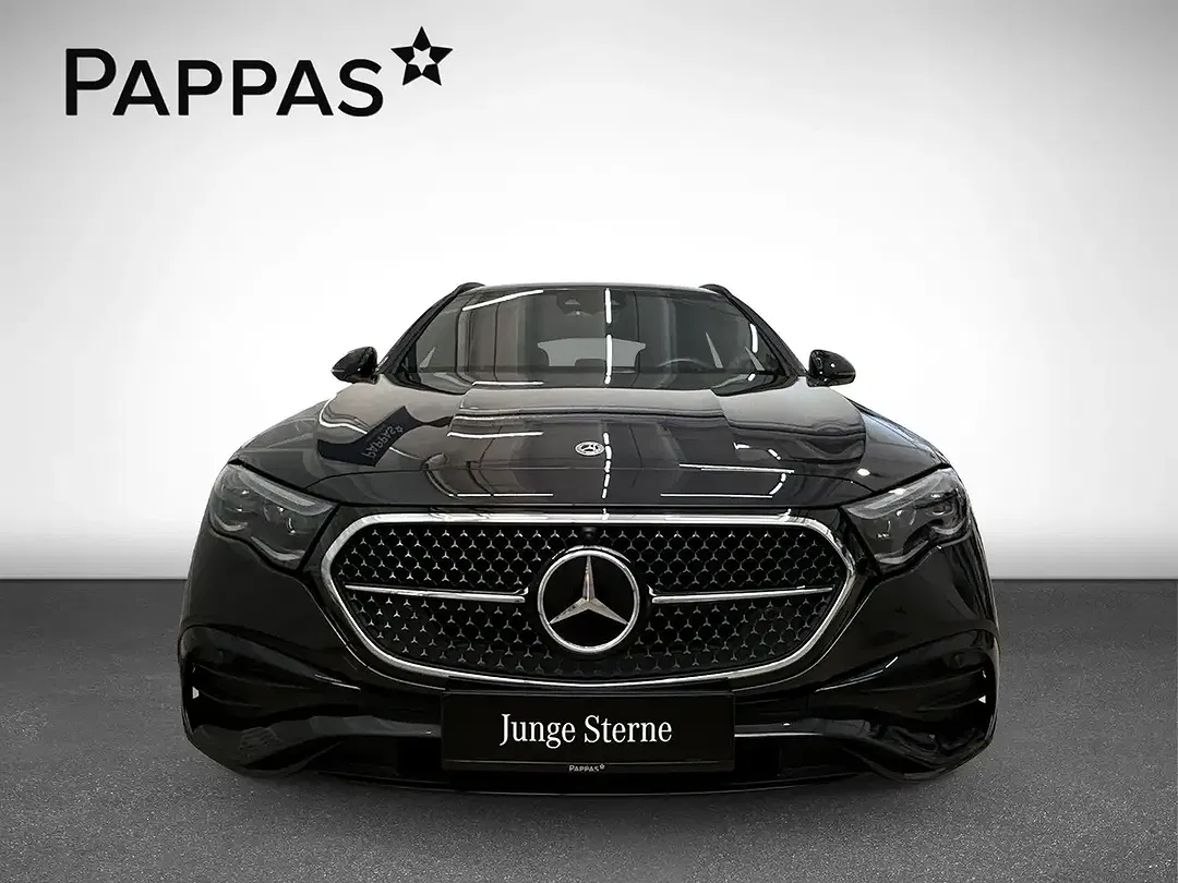 Mercedes-Benz E 220 4MATIC AMG Line Advanced Plus - Thumbnail 3