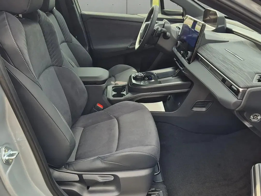 Toyota C-HR 4x4 Lounge - Thumbnail 10