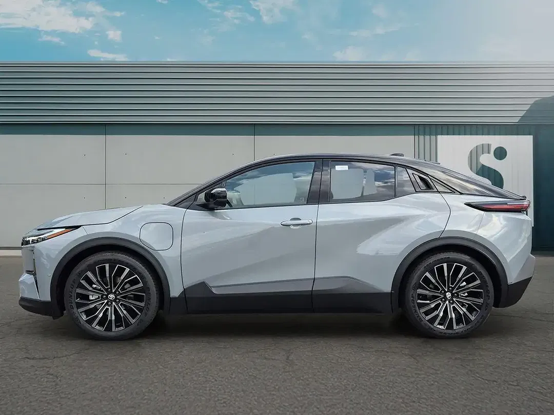Toyota C-HR 4x4 Lounge - Thumbnail 7