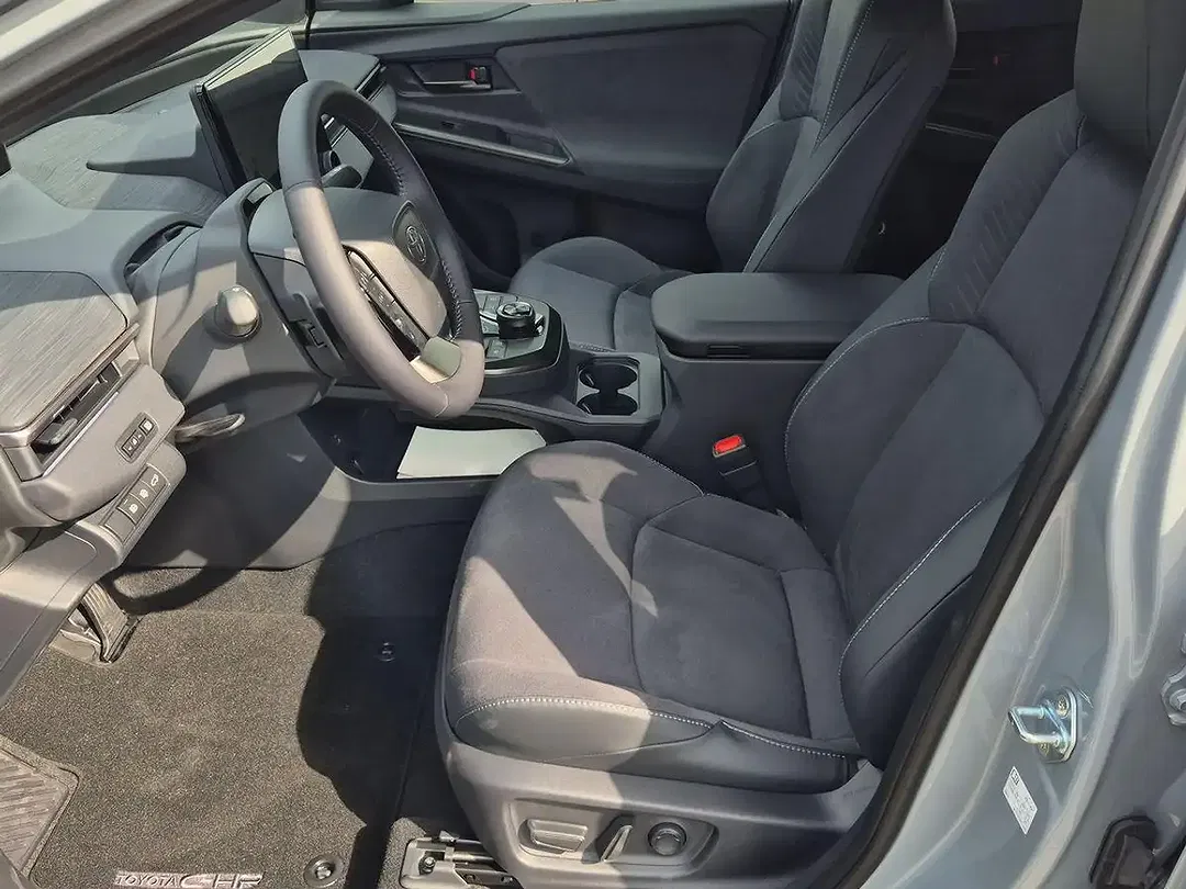 Toyota C-HR 4x4 Lounge - Thumbnail 9