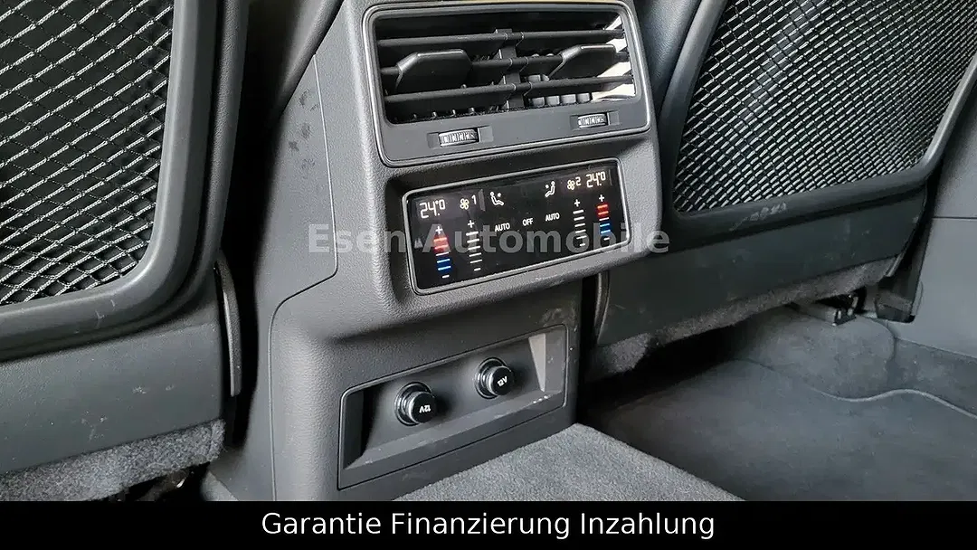 Audi RS Q8 4.0 TFSI quattro Matrix LED - Thumbnail 14
