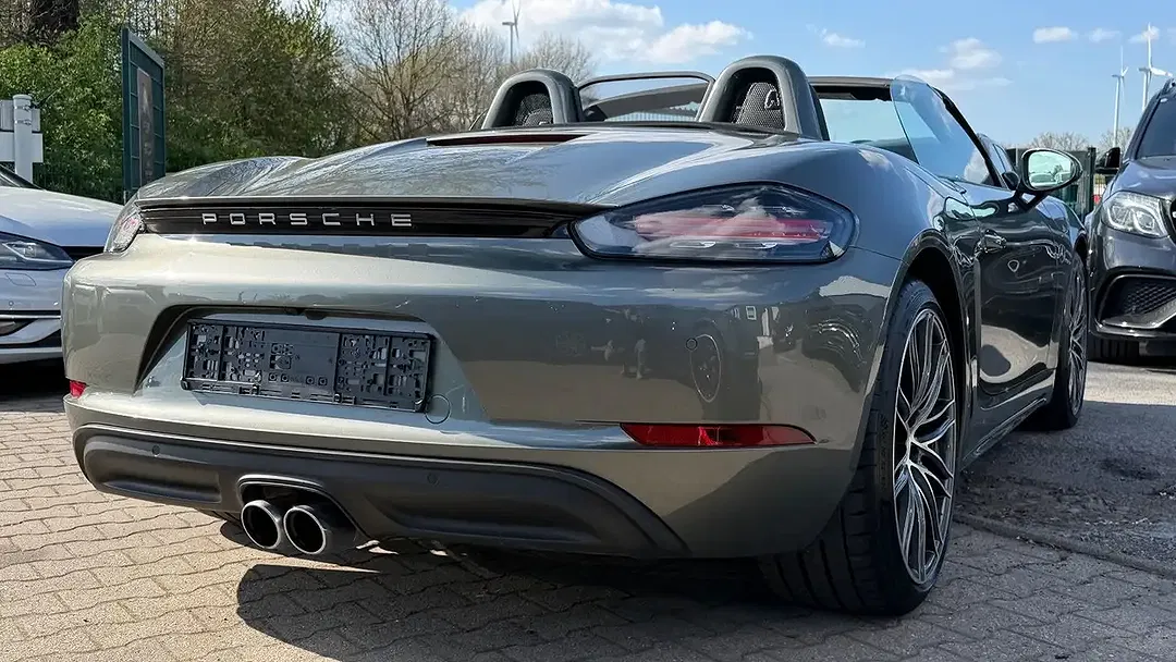 Porsche Boxster - Thumbnail 10
