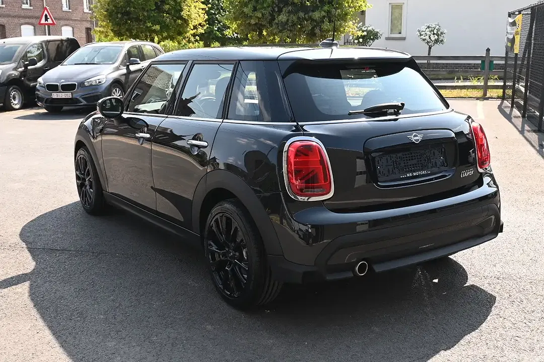 MINI Cooper - Thumbnail 3