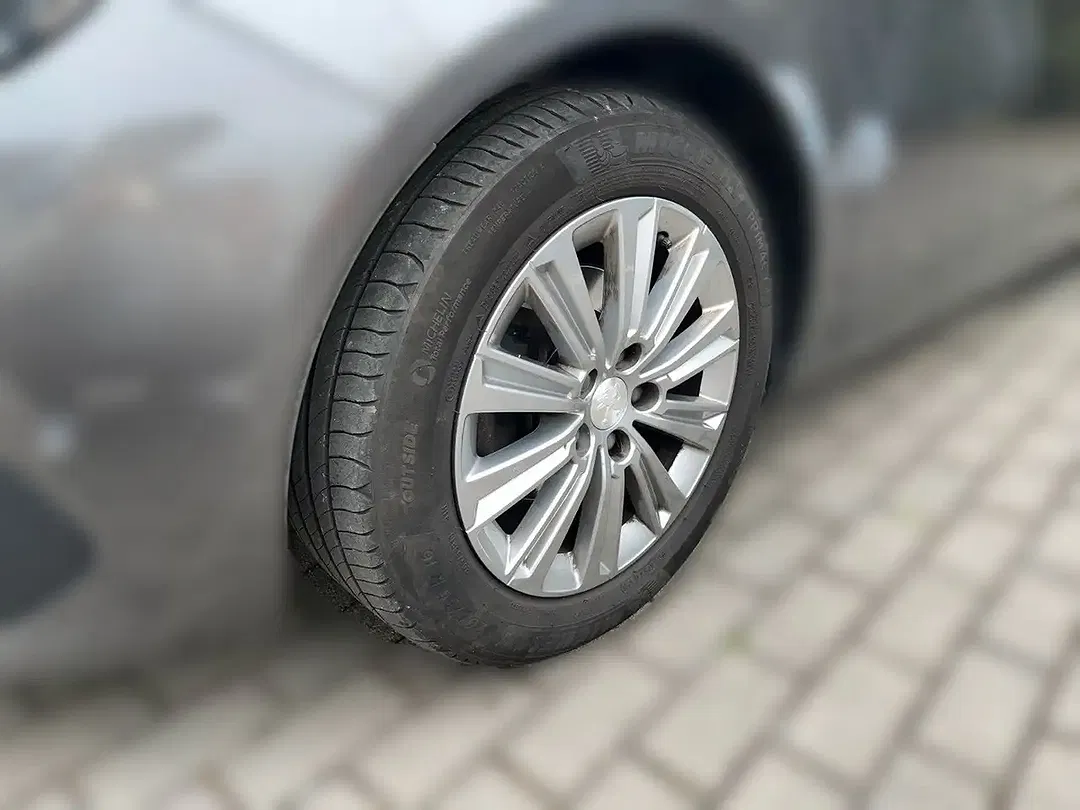 Peugeot 308 Allure SW - Thumbnail 6