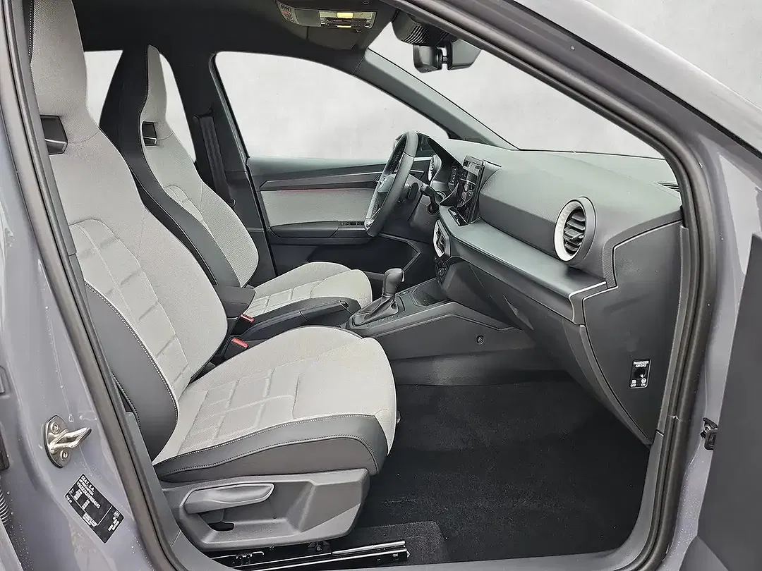 SEAT Arona 1.5 TSI DSG FR - Thumbnail 10