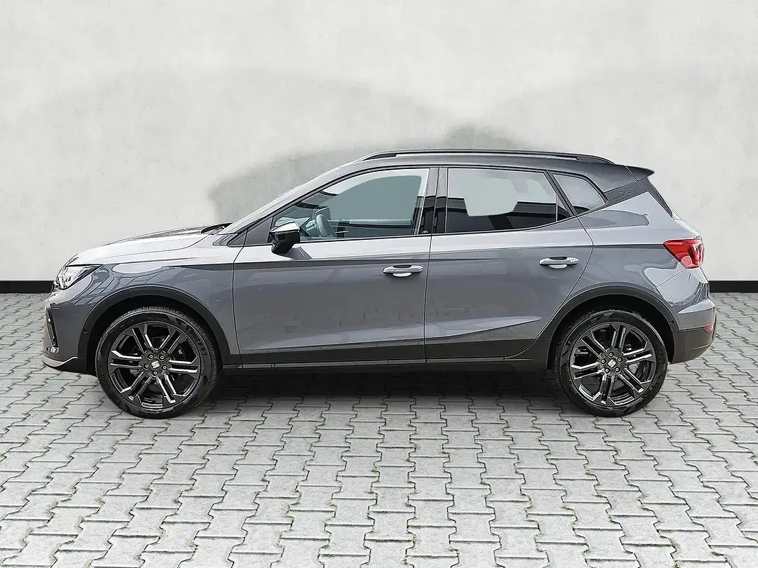 SEAT Arona 1.5 TSI DSG FR - Thumbnail 4