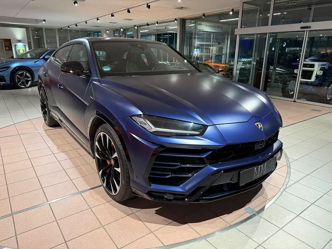 Lamborghini Urus - foto 1