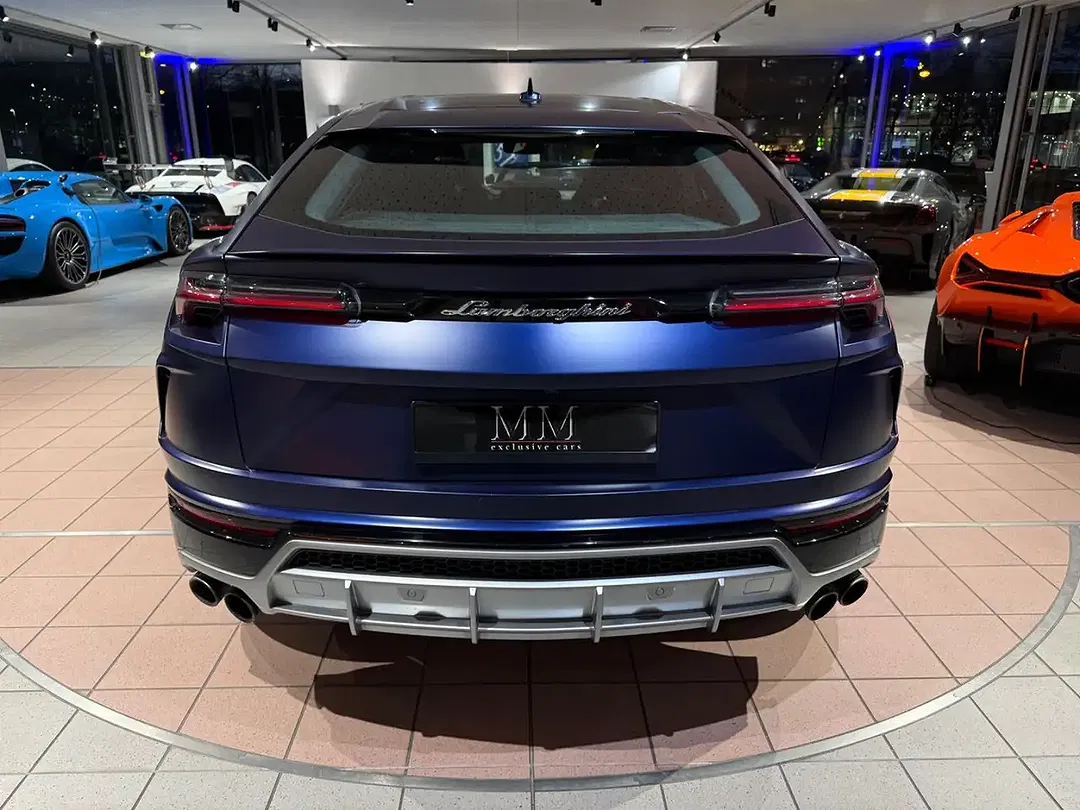 Lamborghini Urus - Thumbnail 10