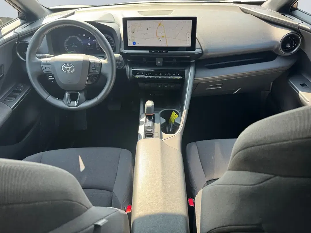 Toyota C-HR Hybrid Teamplayer - Thumbnail 8