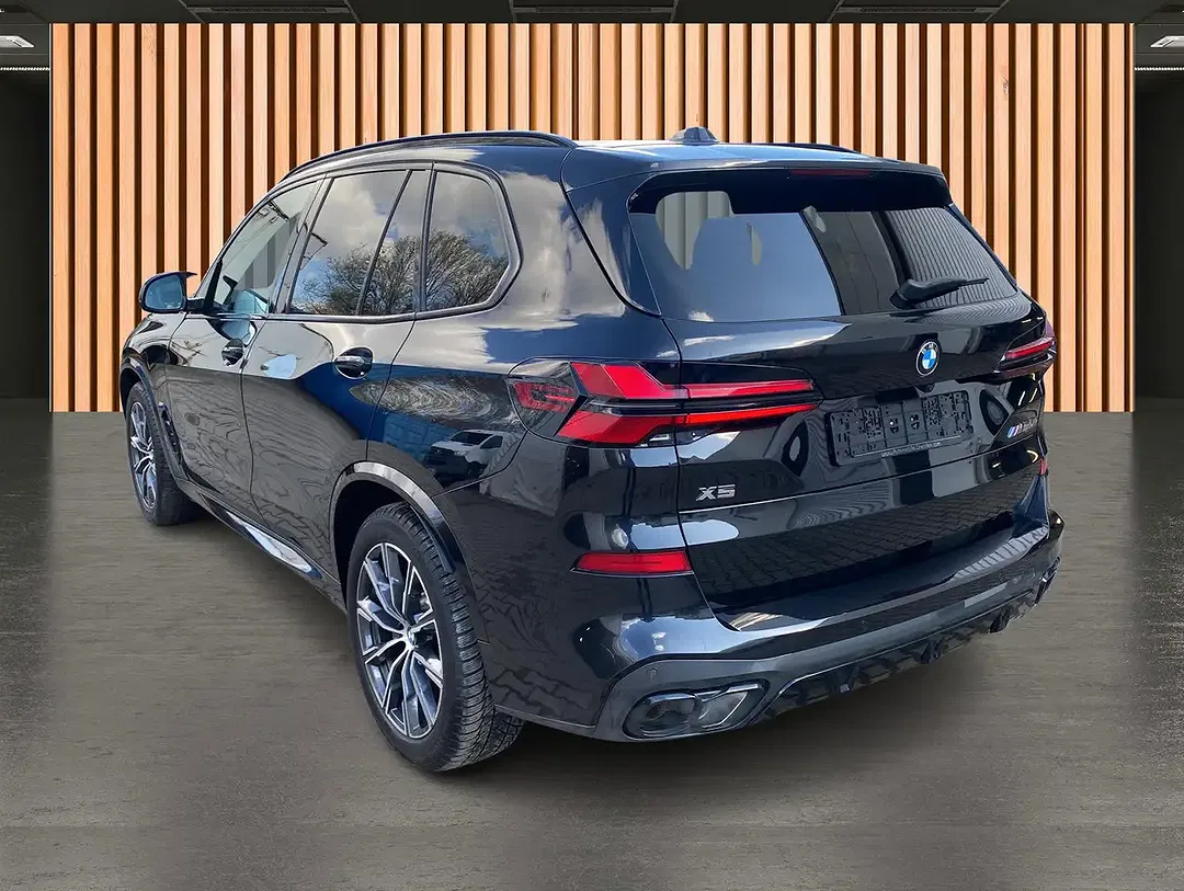 BMW X5 M xDrive M Sport Pro - Thumbnail 4