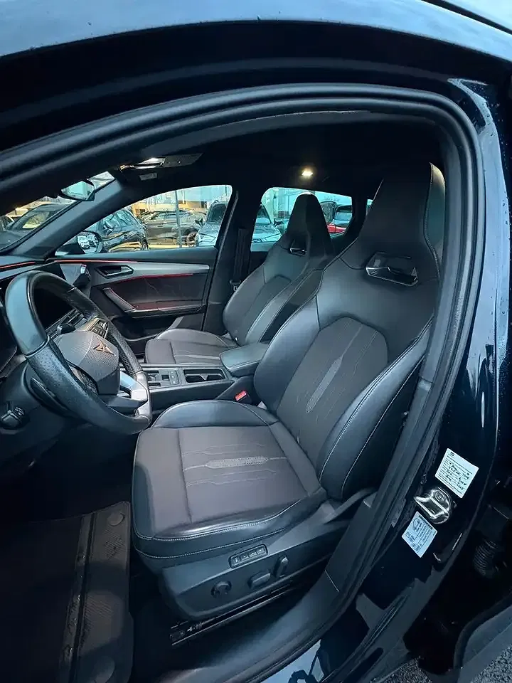 CUPRA Formentor PHEV VZ - Thumbnail 8