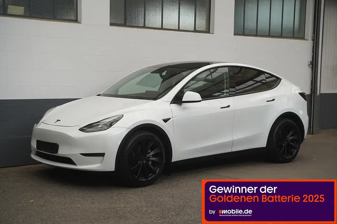 Tesla Model Y AWD Long Range - foto 1