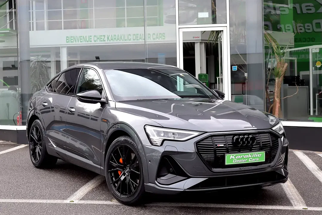 Audi Q8 55 e-tron quattro Sportback S line - Afbeelding 1
