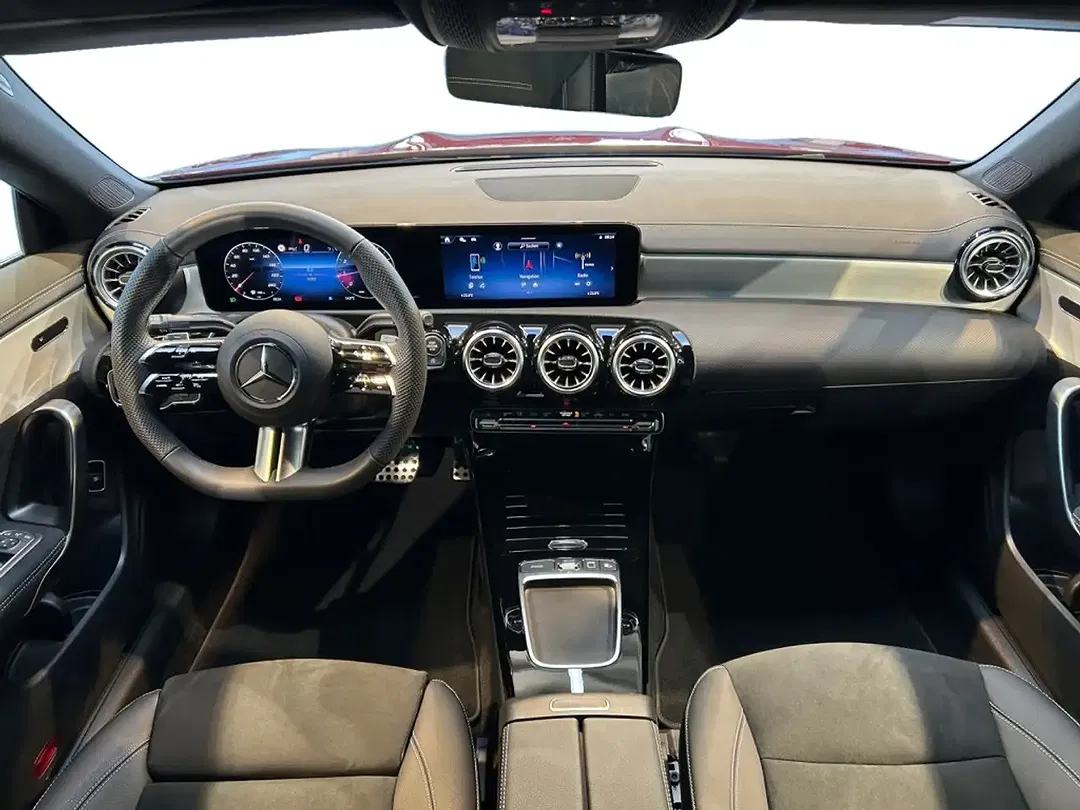 Mercedes-Benz CLA 200 AMG MBUX Night - Thumbnail 14