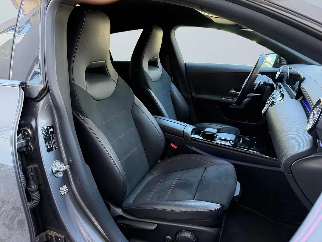 Mercedes-Benz CLA 180 AUT AMG Line - Thumbnail 13