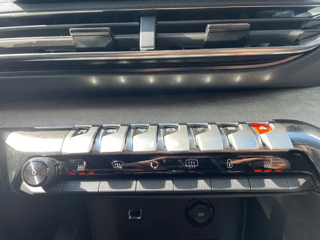 Peugeot 5008 136 Hybrid GT - Thumbnail 18