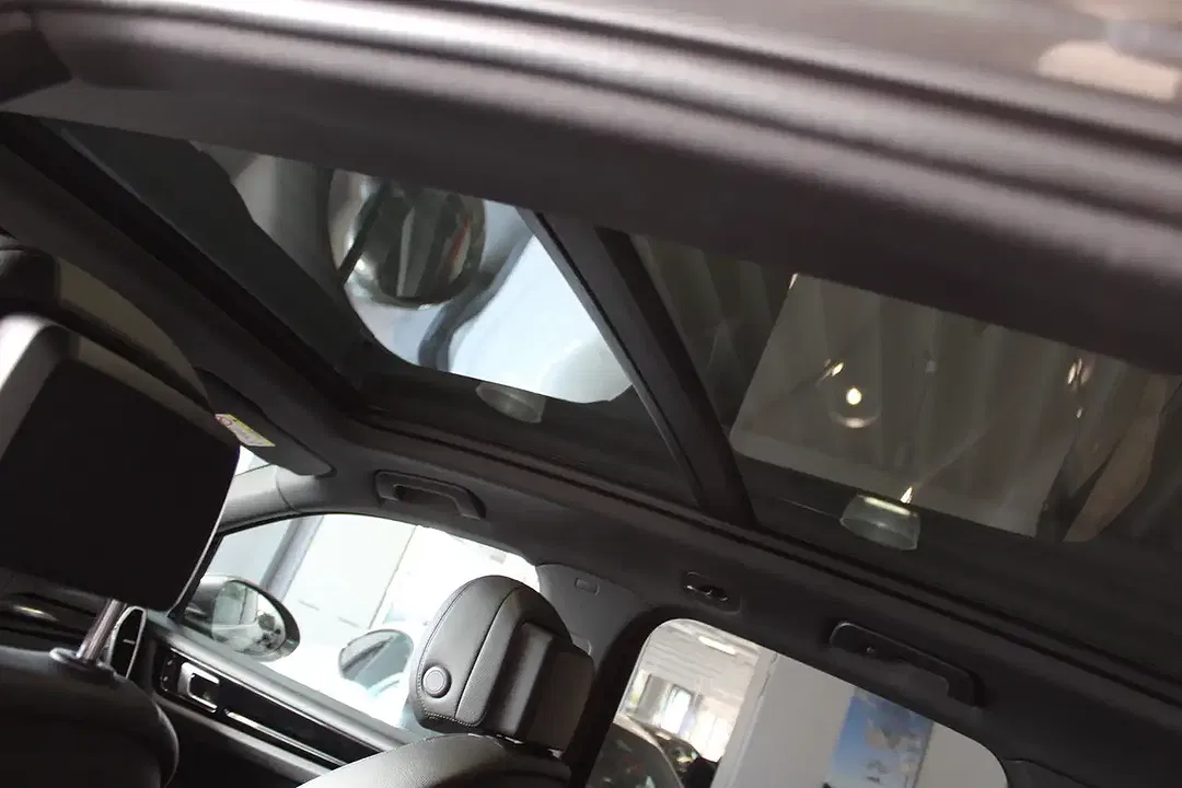 Porsche Cayenne S Turbo - Thumbnail 13