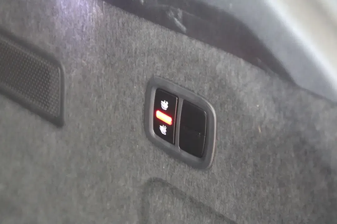 Porsche Cayenne S Turbo - Thumbnail 25