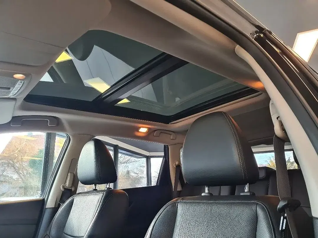 Nissan X-Trail 4x4 Tekna - Thumbnail 8