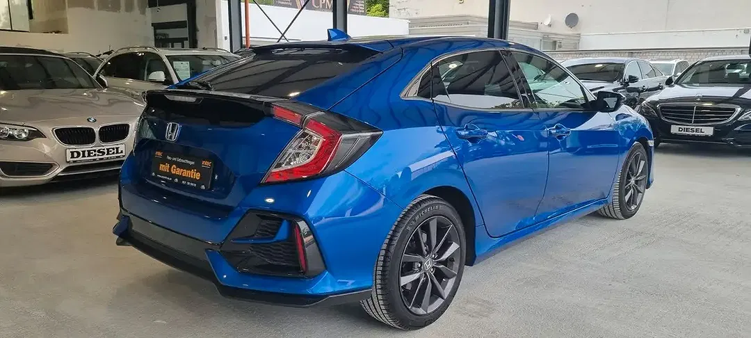 Honda Civic - Thumbnail 6