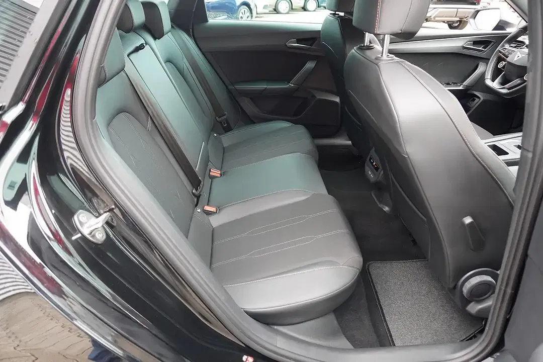 CUPRA Leon 1.5 eTSI Sportstourer - Thumbnail 8