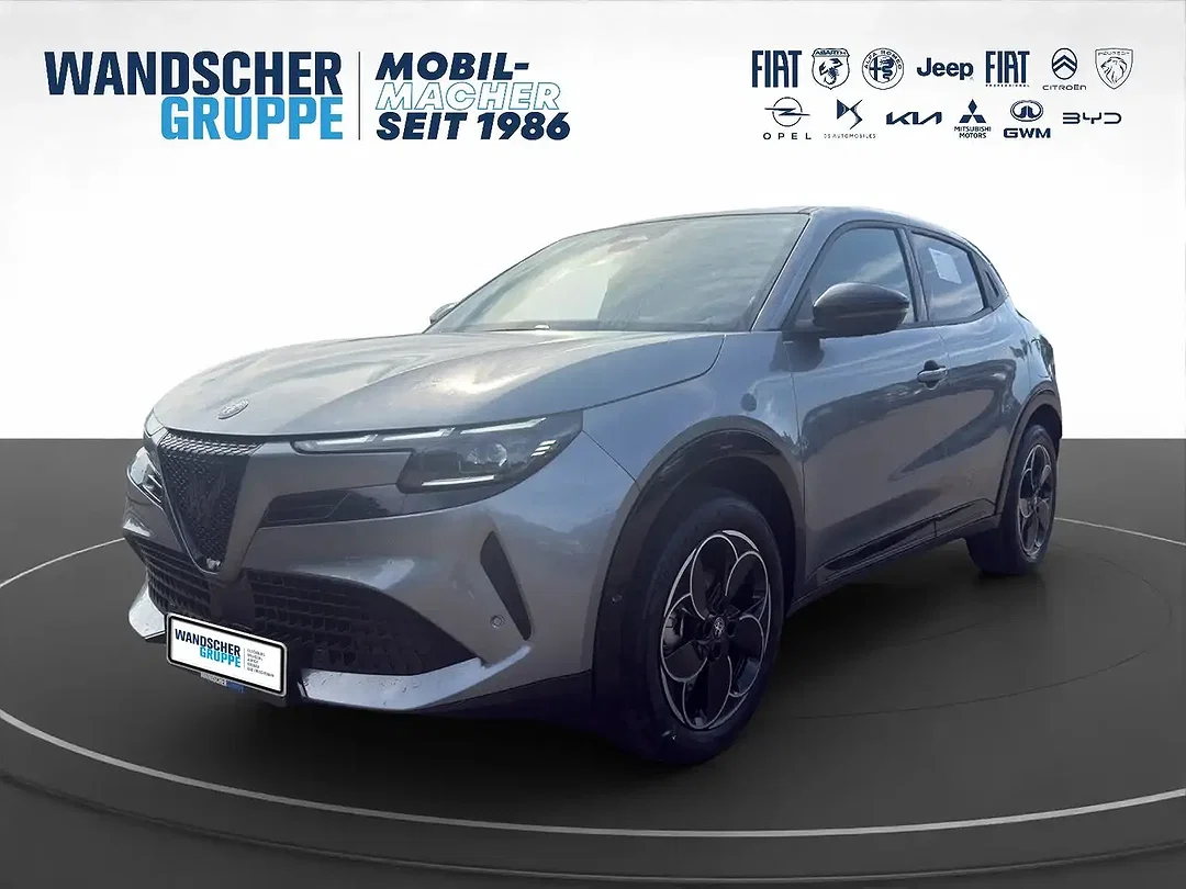 Alfa Romeo Junior Ibrida Ti - Afbeelding 1