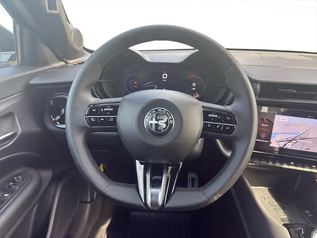 Alfa Romeo Junior Ibrida Ti - Thumbnail 10