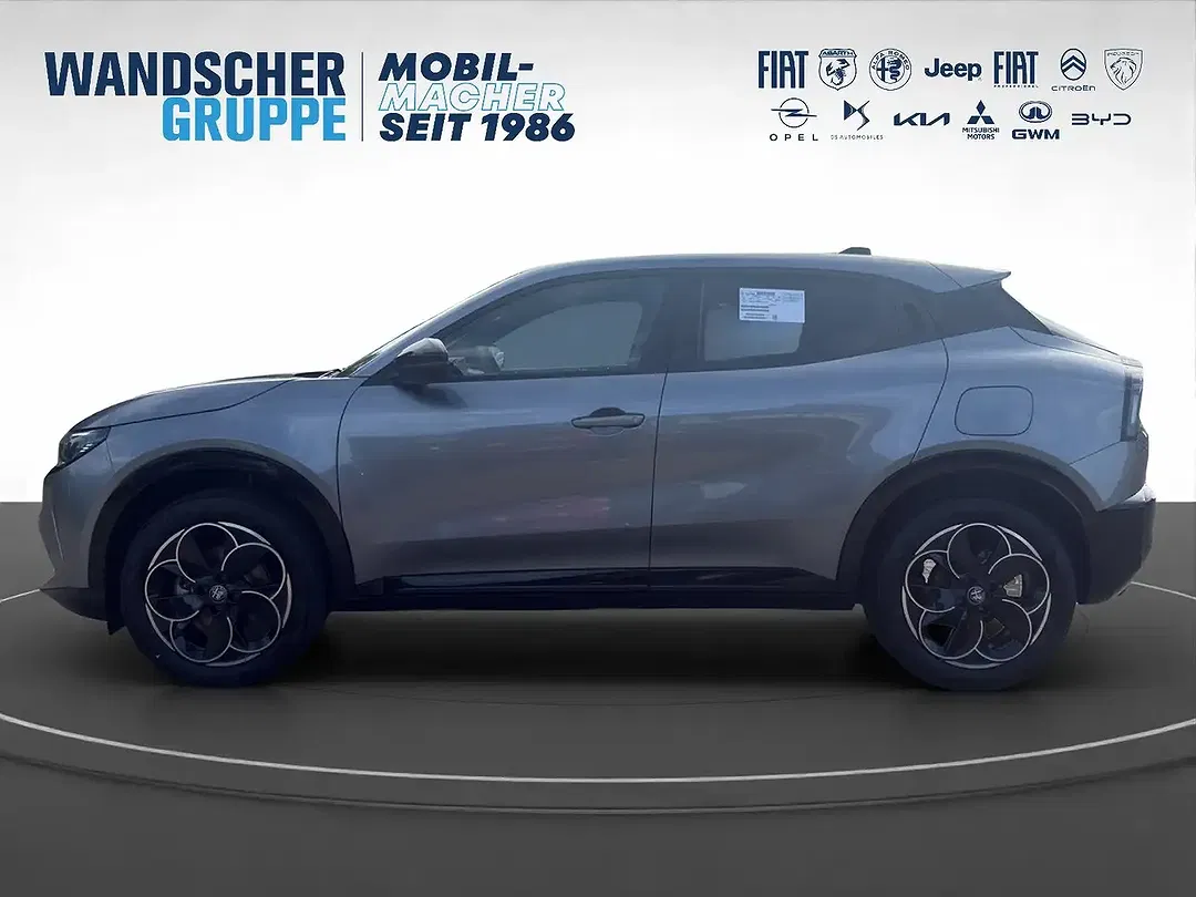 Alfa Romeo Junior Ibrida Ti - foto 2