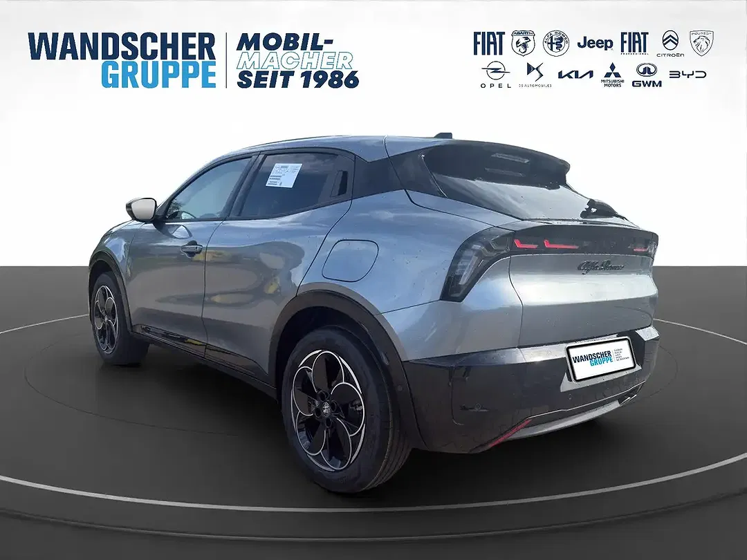 Alfa Romeo Junior Ibrida Ti - Thumbnail 3