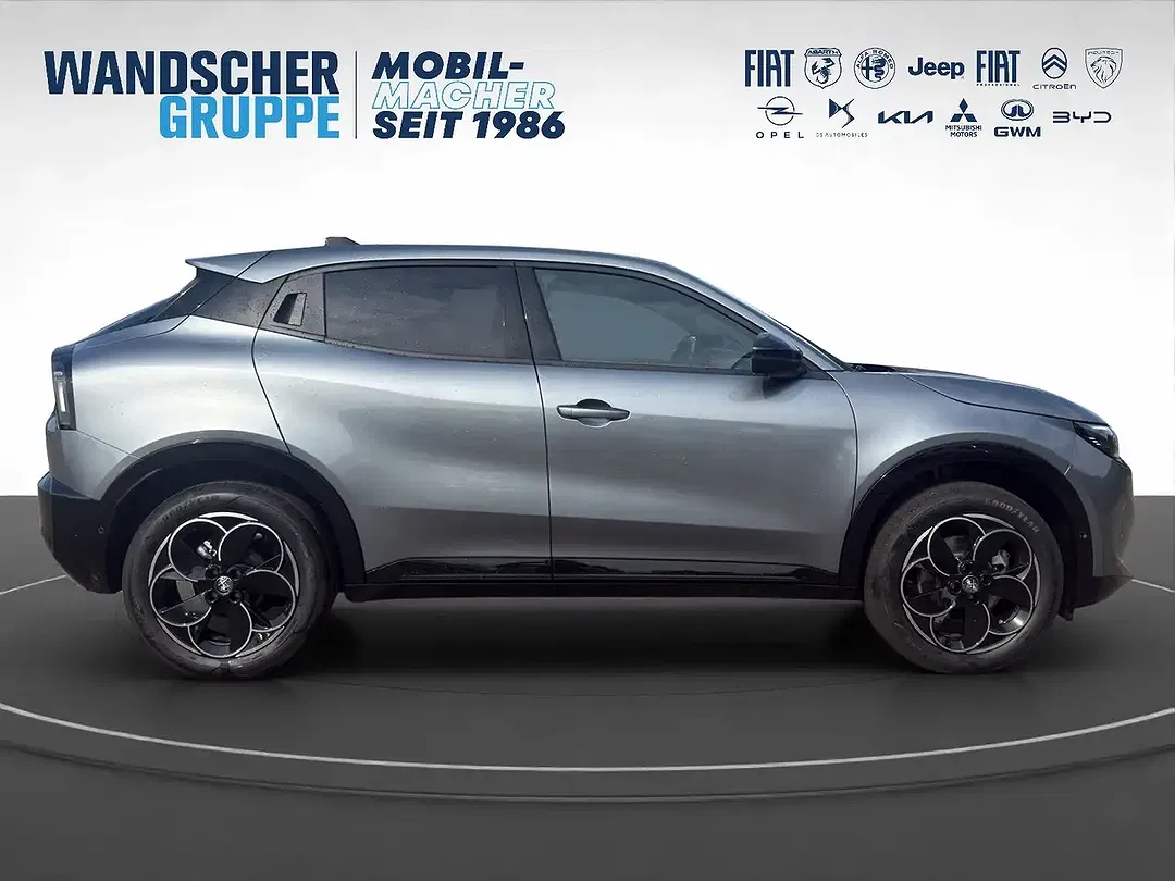 Alfa Romeo Junior Ibrida Ti - Thumbnail 6