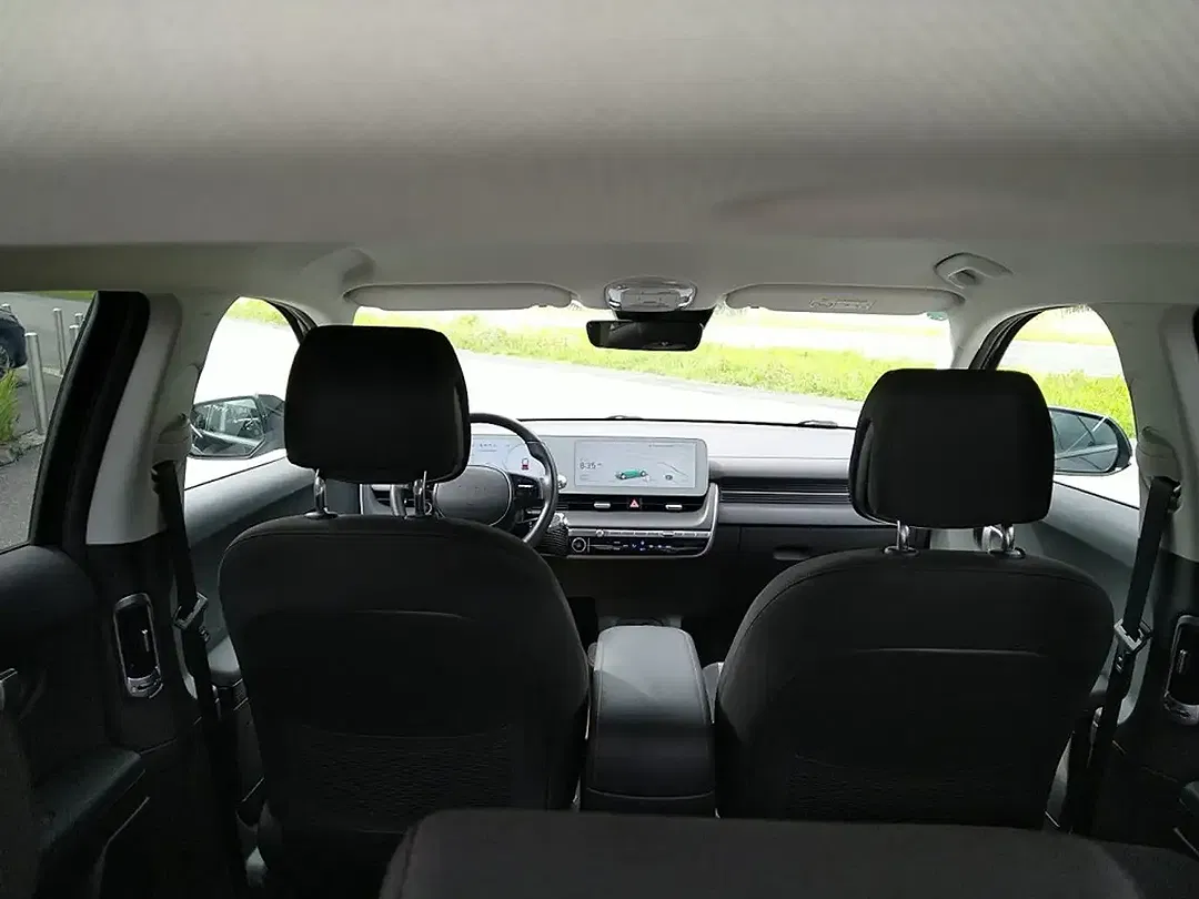 Hyundai IONIQ - Thumbnail 8