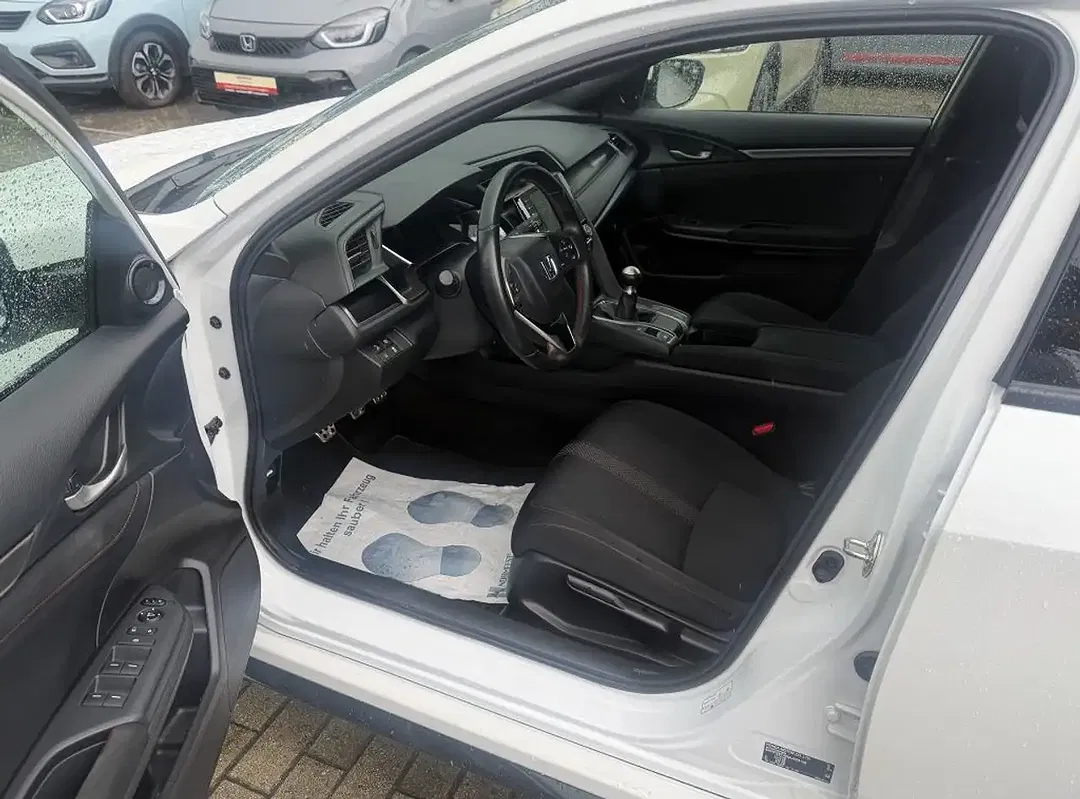Honda Civic 1.0 i-VTEC Turbo Comfort Sport Line - foto 2