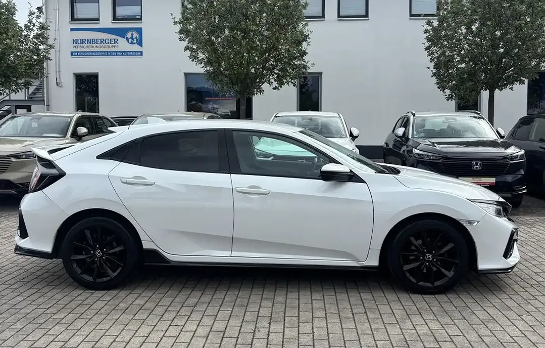Honda Civic 1.0 i-VTEC Turbo Comfort Sport Line - Thumbnail 9
