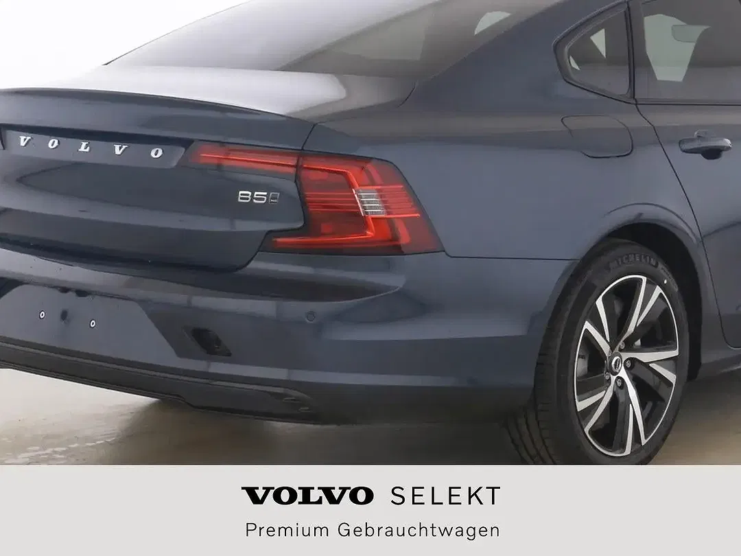 Volvo S90 AWD R-Design - Thumbnail 3