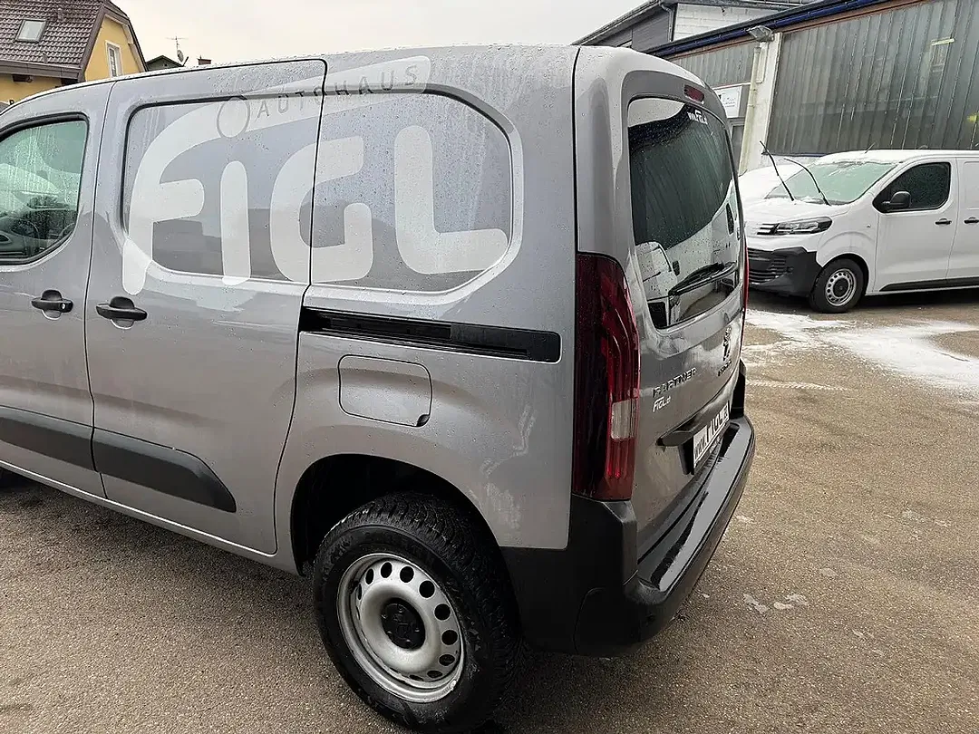 Peugeot Partner BlueHDi 130 4x4 - Thumbnail 8