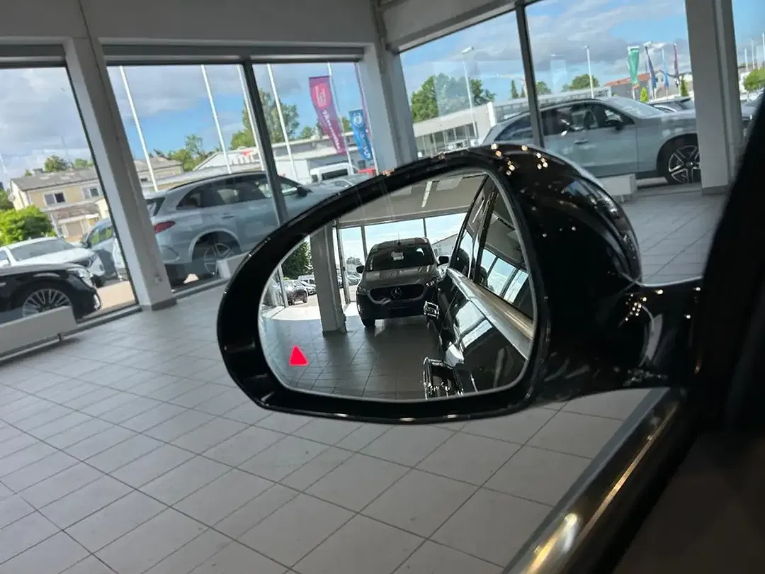 Mercedes-Benz E 200 AUT AMG MBUX - Thumbnail 19