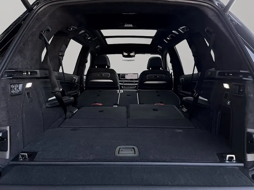 BMW X7 M M Sport Pro - Thumbnail 7